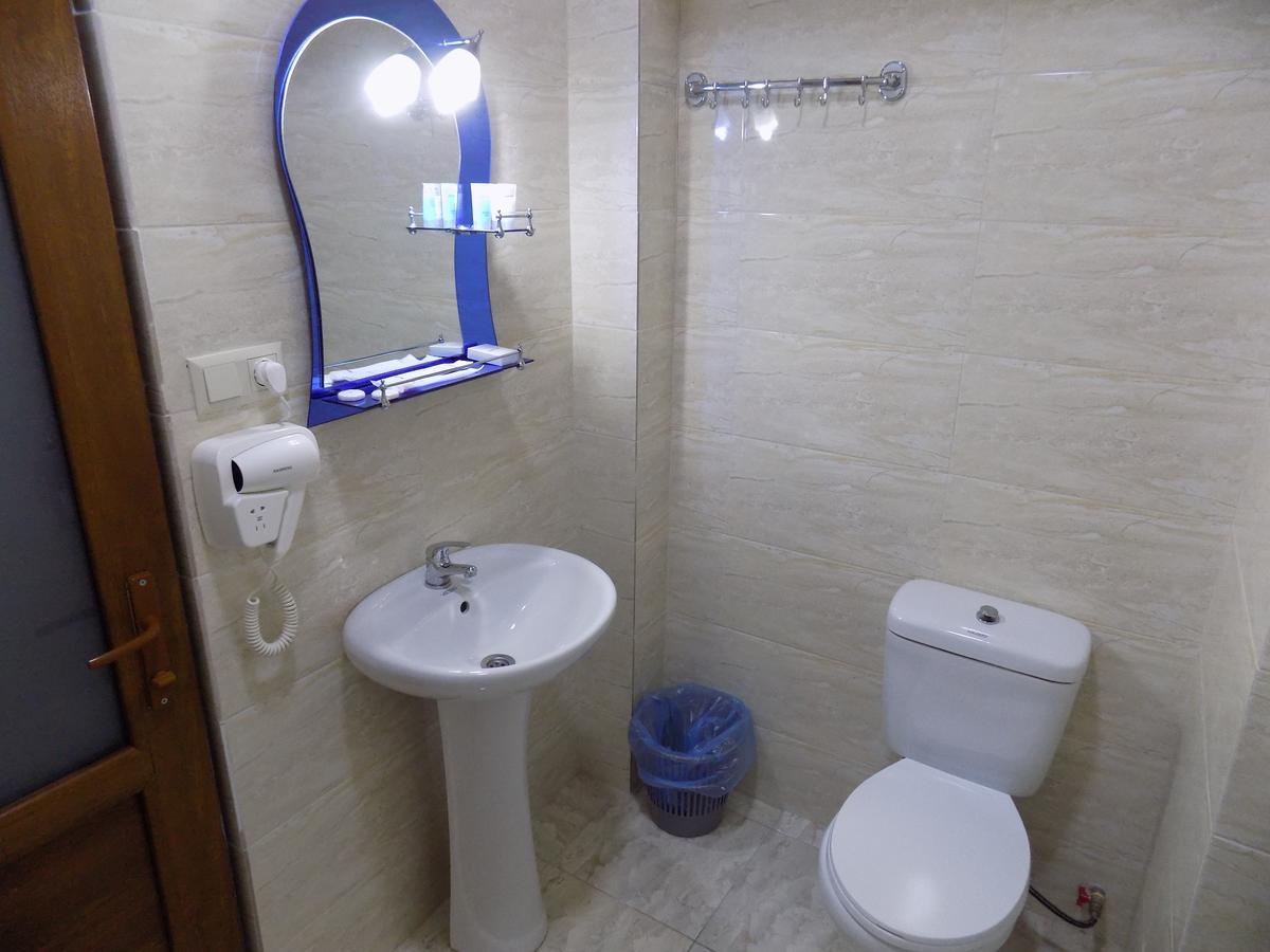 Hotel Mars Zugdidi Dış mekan fotoğraf
