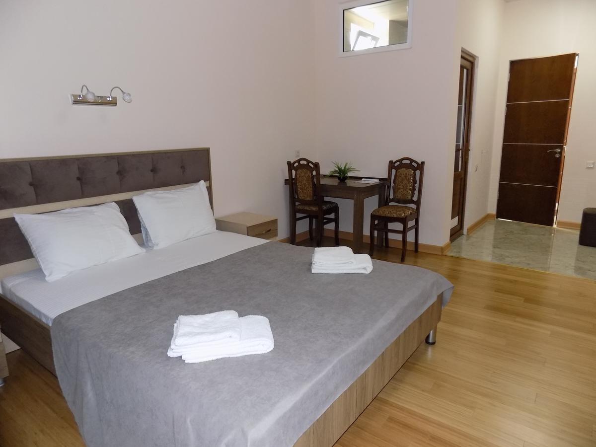 Hotel Mars Zugdidi Dış mekan fotoğraf